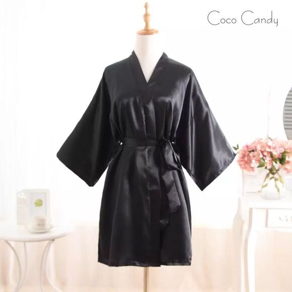 🆕Luxury Satin Black Kimono Robe - Picture 3 of 7